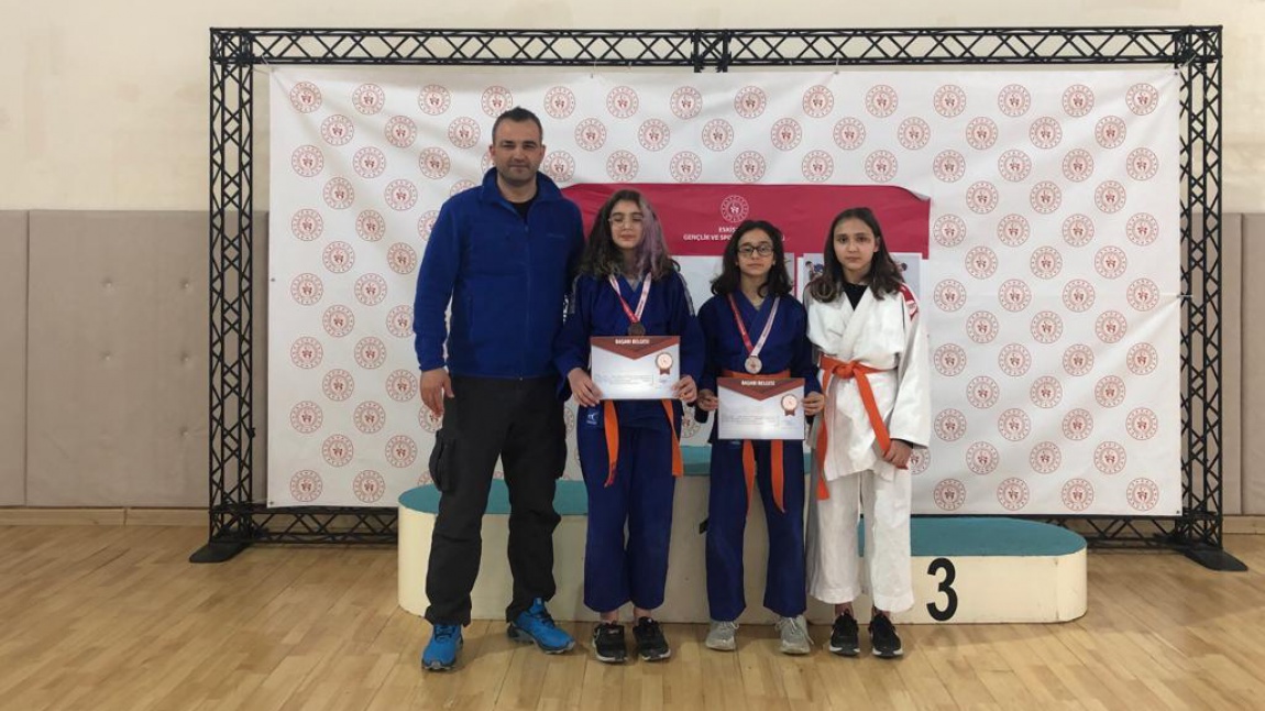Öğrencilerimiz Judo ' da Türkiye Finallerinde!