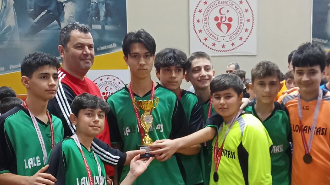 Okulumuz Yıldız Erkekler Futsal Takımı İl 3. sü Oldu.